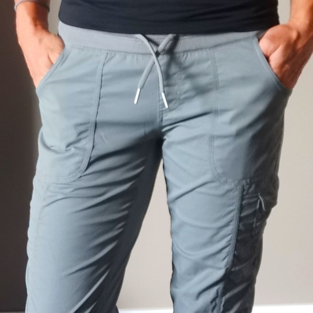 The North Face - crop pants